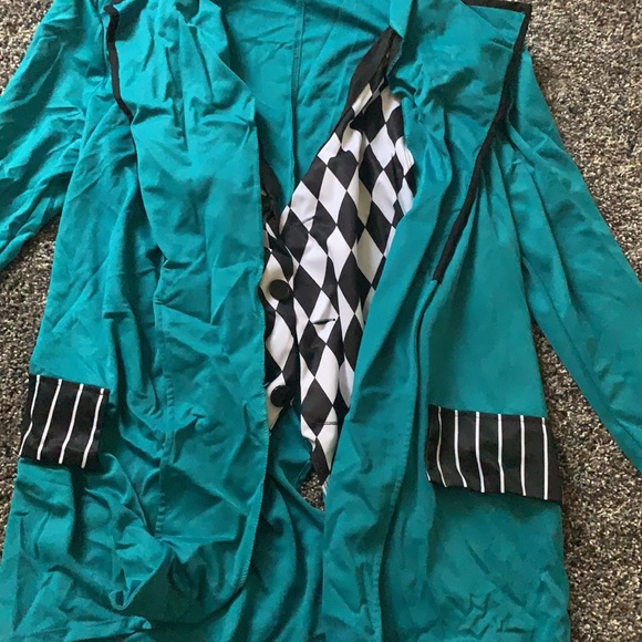 Spirit Mad as a Hatter - Picture 6 of 14